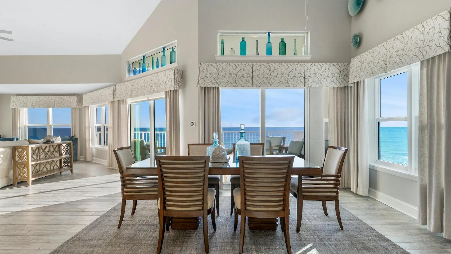 Cabana Club By Panhandle Getaways Destin Apartment