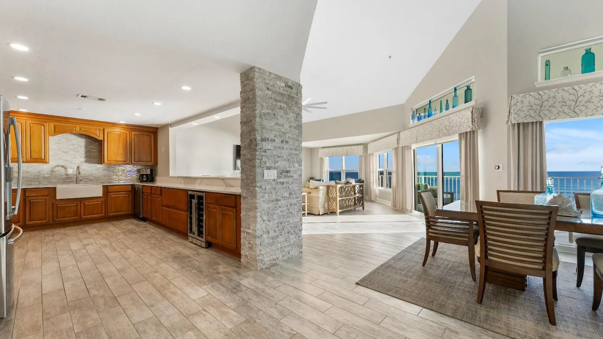 Cabana Club By Panhandle Getaways Destin Apartment